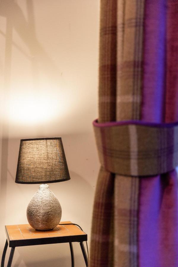 Two Bedroom Apartment Within Walking Distance To City Centre إدنبرة المظهر الخارجي الصورة