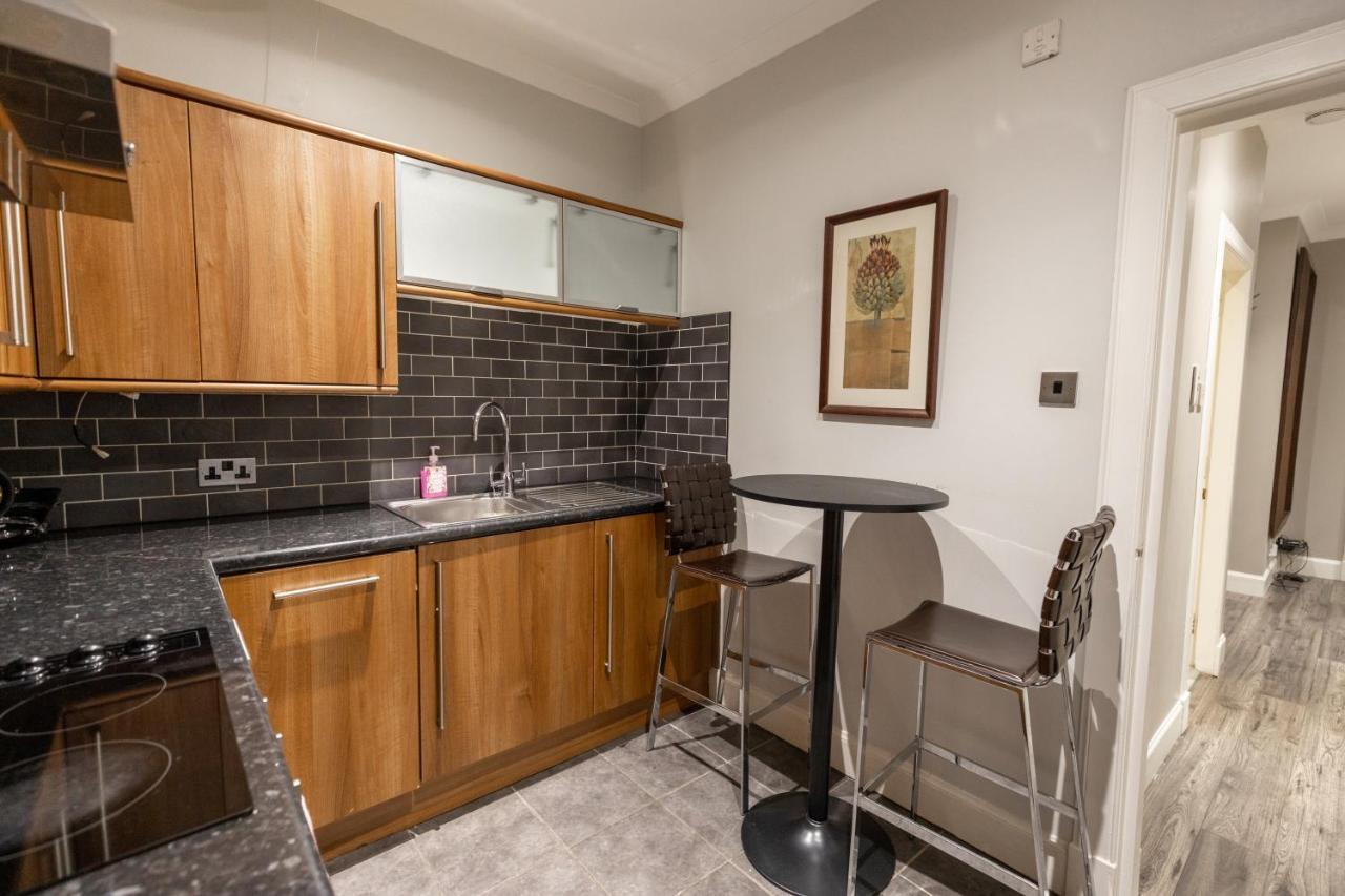 Two Bedroom Apartment Within Walking Distance To City Centre إدنبرة المظهر الخارجي الصورة